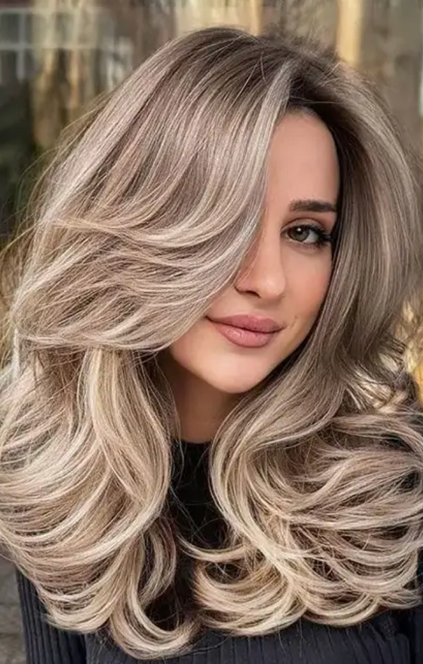 LUXWAVE – Die thermische Rundbürste für glänzendes, voluminöses Haar.